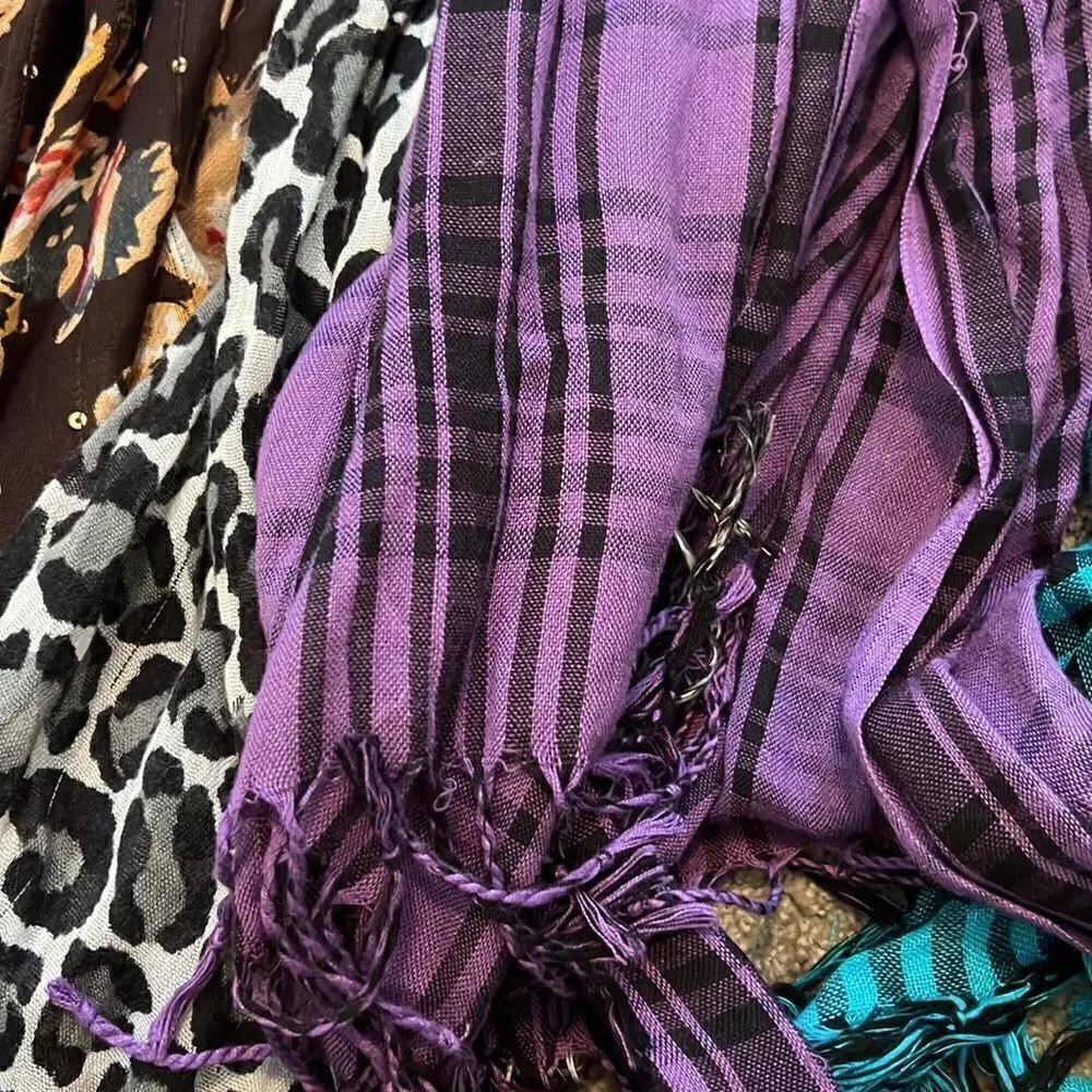 Bundle of scarves